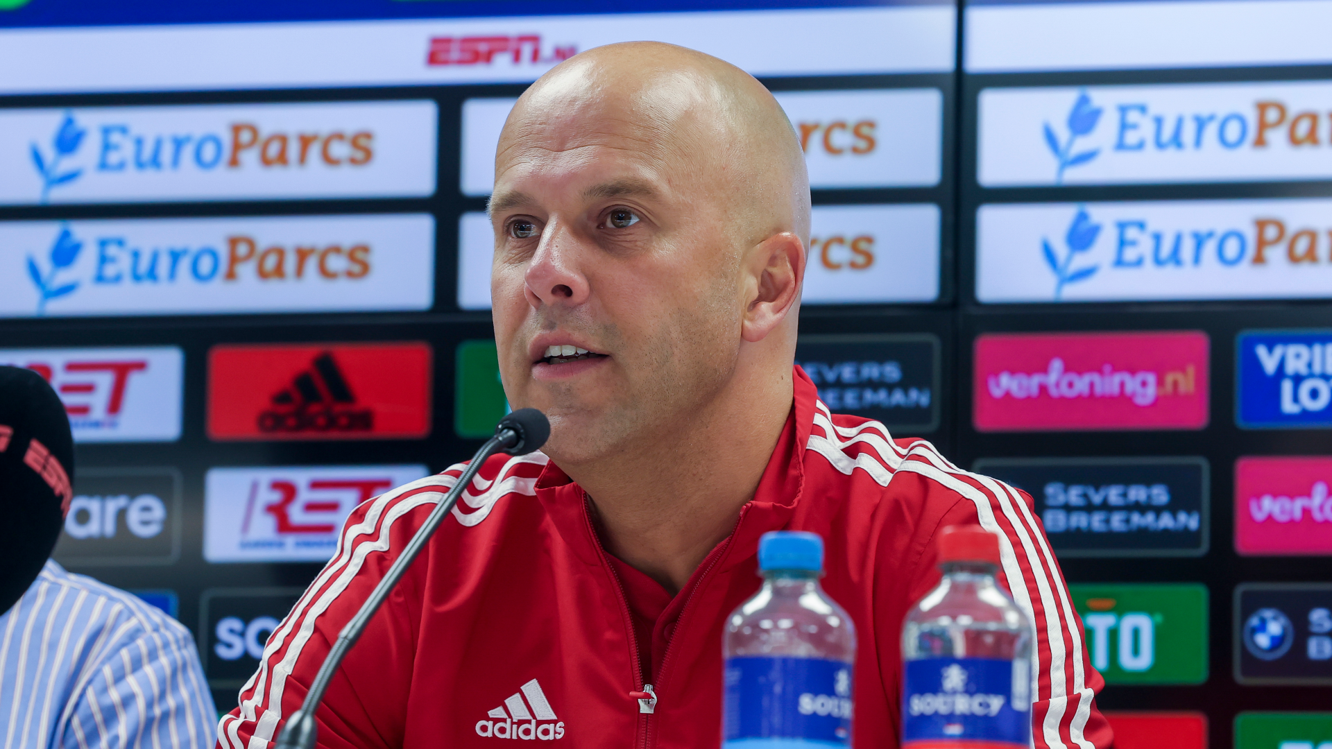 Official: Arne Slot makes a decision amid interest from Tottenham